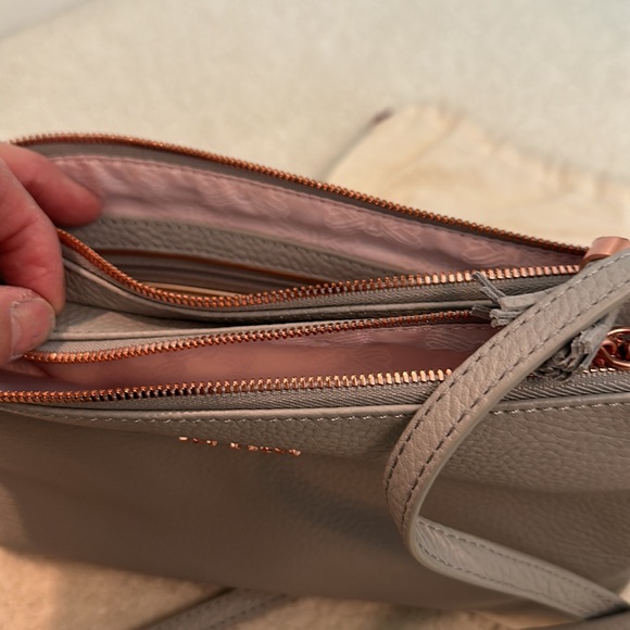 Ted Baker handbag - Picture 6 of 6